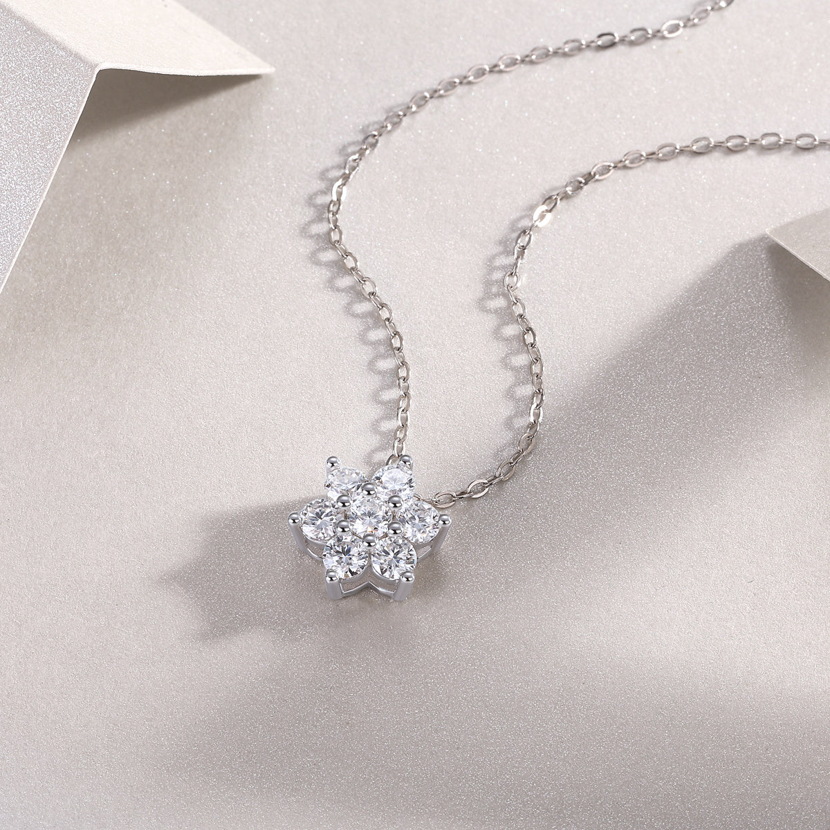 Snowflakes Fluttering - A Fashionable And Luxurious Diamond Jewelry Pendant Set With Moissanite S925 Sterling Silver And Platinum Plating