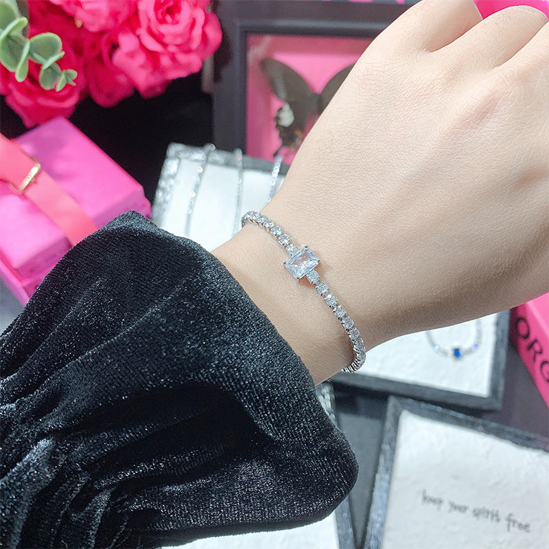 Simple And Versatile Sparkling Diamond Filled Square Candy Women's Bracelet