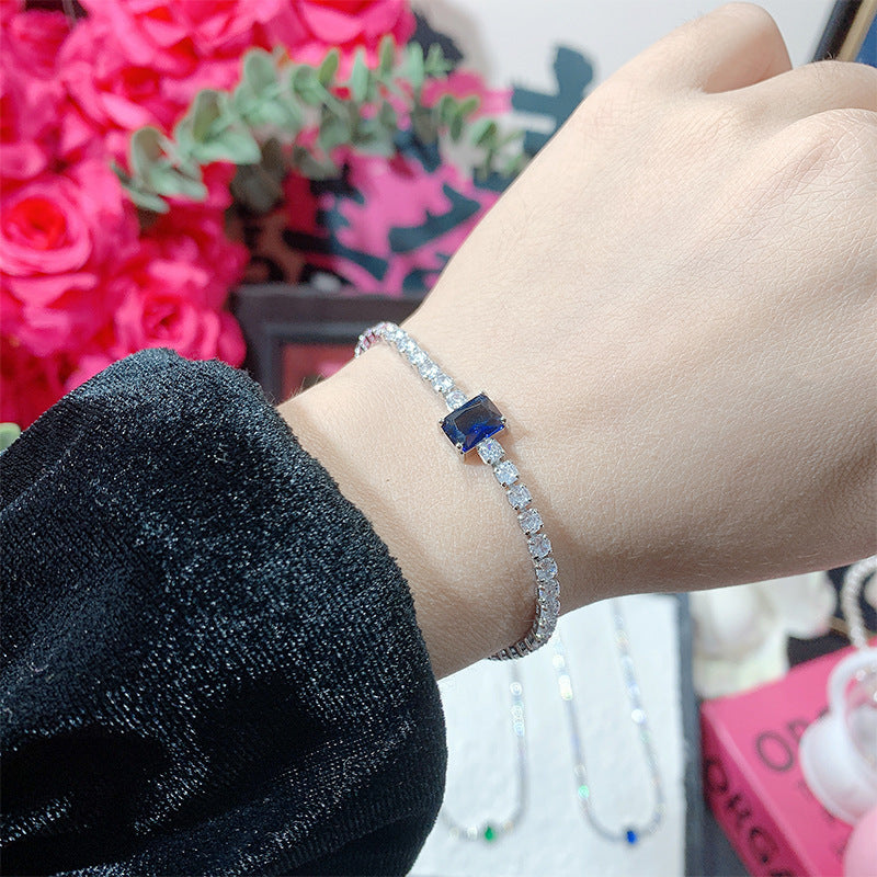 Simple And Versatile Sparkling Diamond Filled Square Candy Women's Bracelet